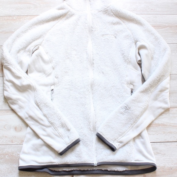 Patagonia Full Zip Sweater⭐️ white, size medium - Picture 2 of 14